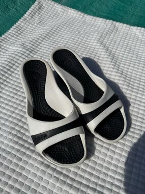 Crocs White and Black Slide Sandals Women size 6